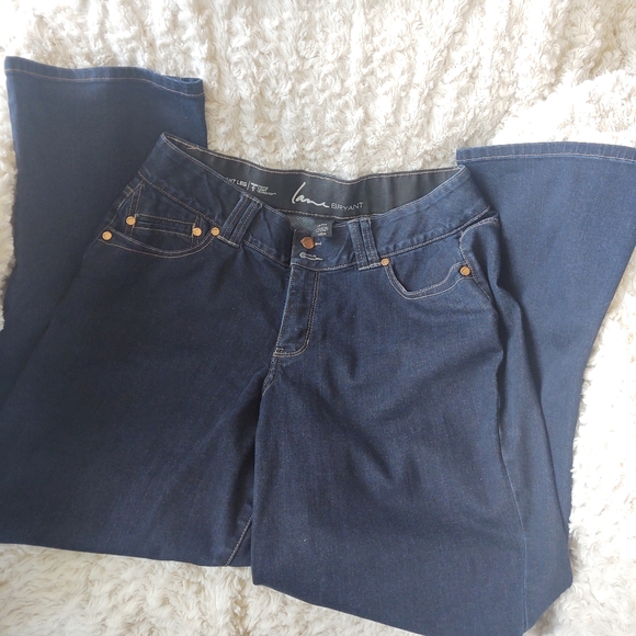 Lane Bryant Straight leg Tighter Tummy Technology Dark Wash Jeans: 14 petite - Picture 3 of 5